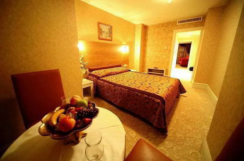ホテル Golden Hill Otel イスタンブール